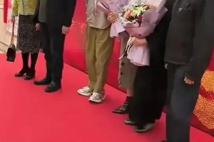 秦昊家族背景曝光，官二代身份引热议