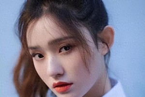 林允绯闻真相：月嫂合照引发的网络风暴