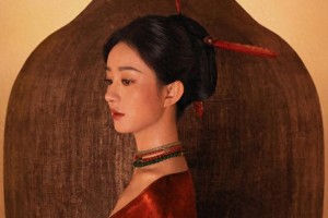 赵丽颖福州簪刀大片展现女性刚柔之美