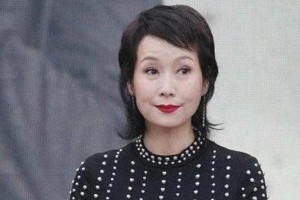 《乘风2025》叶童邓萃雯60岁舞台震撼，打破年龄焦虑